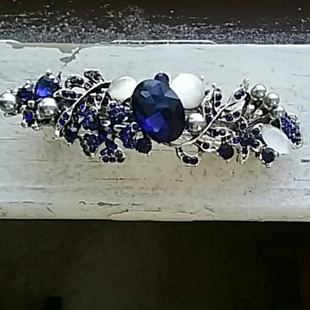 Hair clips